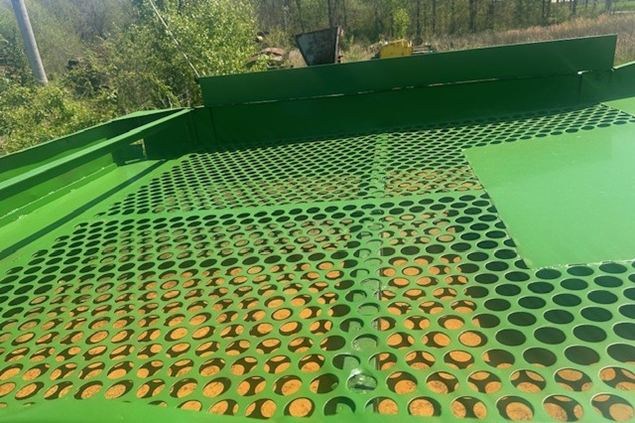 Precision Husky 7 x 7 Chip Screen